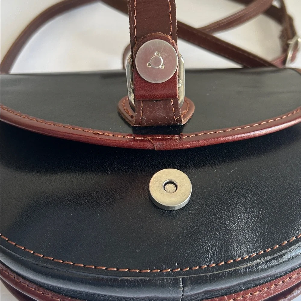 Leather Crossbody Bag in Two-tone Black & Brown
